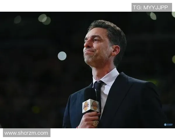 保罗足球：探索这项运动背后的激情与团队精神